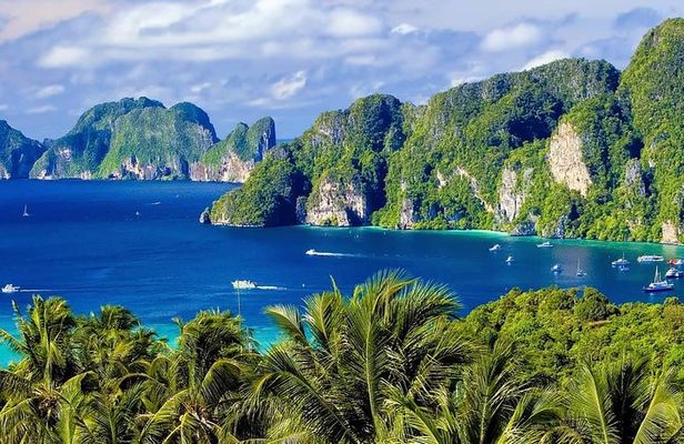 Phi Phi and Khai Islands Snorkeling Tour with Lunch by Speedboat