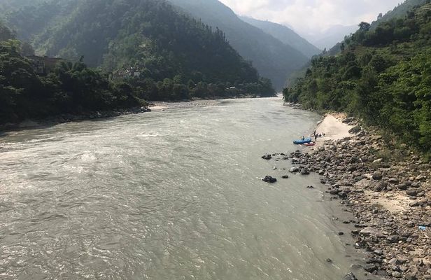 1 day Trishuli river rafting