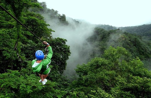 7-Cable Zipline Adventure: Fly Over La Fortuna Waterfall