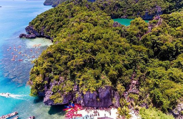 Angthong National Marine Park, Big Boat from Koh Samui