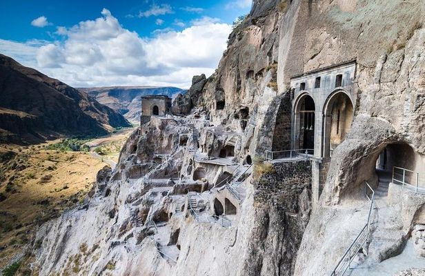 Uplistsikhe and Borjomi - Private Tour 