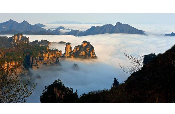 2-Day Mini Group Zhangjiajie Tour: Avatar Mountain & Glass Bridge