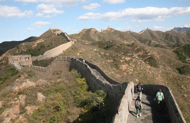 Jinshanling Great Wall Hiking Mini Group Tour