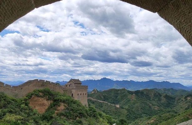 Best Jinshanling Great Wall One Day Tour