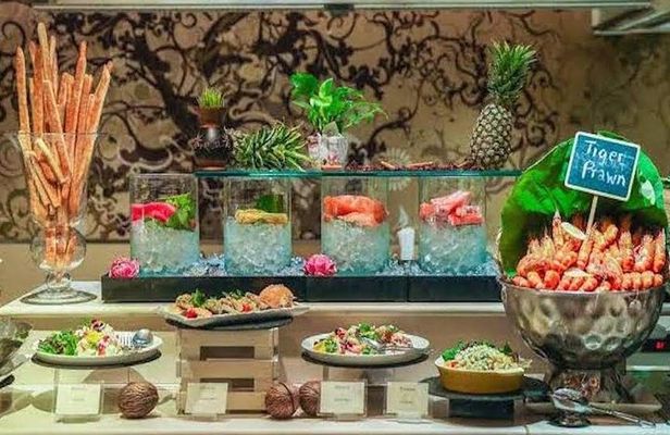 Banyan Tree Bangkok: A Premier Fine Dining Destination