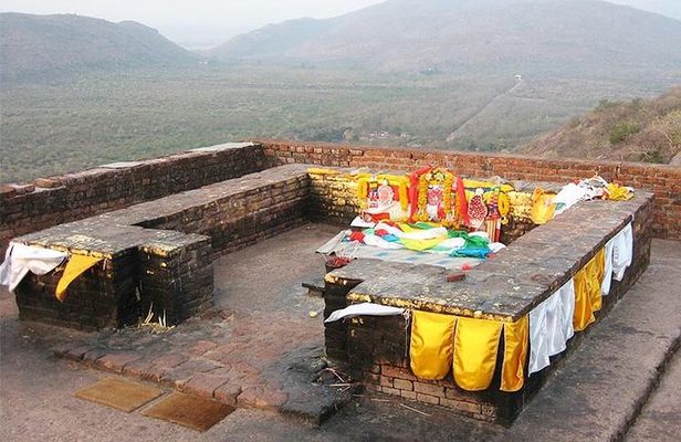 Private Day Tour to Rajgir and Nalanda from Bodhgaya