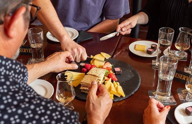 Deluxe Whiskey and Food Tasting in Dublin