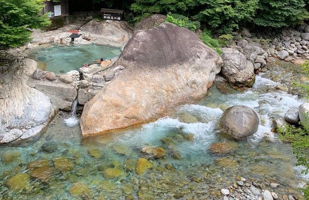 Onsen Experience Tour in Takayama (3 Hours)