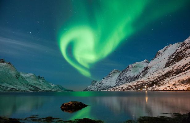 Northern Lights Walking Tour
