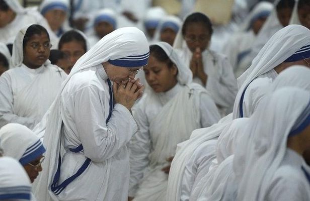 3 Day Taj Mahal & Agra Fort With Mother Teresa's Missionaries Tour From Delhi