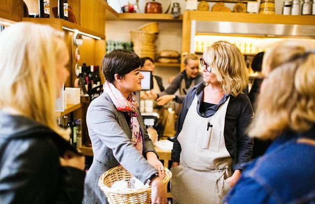 Toulouse Victor Hugo Market Small Group Tasting Tour