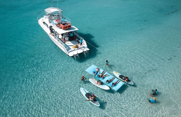 All Inclusive Beach and Snorkel Boat Tour to Icacos Island