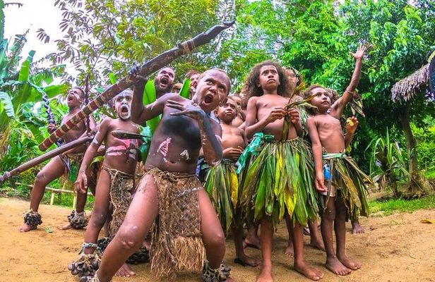 Full-Day Efate Round Island Trip with Yumi Tours