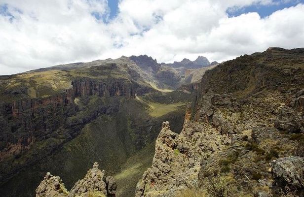 Climbing Mount Kenya 5 Days Via Chogoria Route
