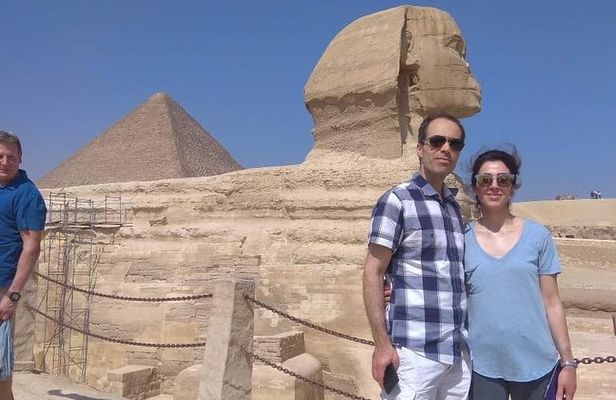 Private Day Tour to Giza Memphis and Saqqara from Cairo with Guide