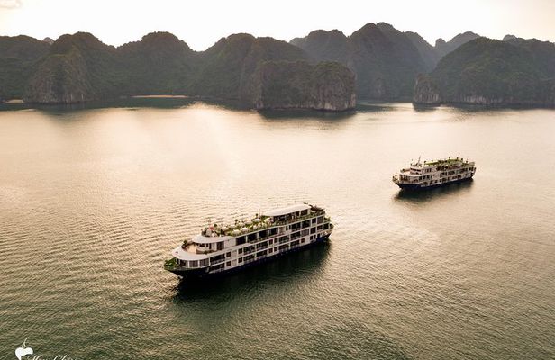 2-Day Halong Bay Cruise from Hanoi with Balcony & Kayaking