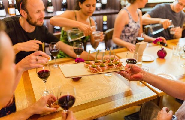 Slovenian culinary experience in Ljubljana - small group - tour