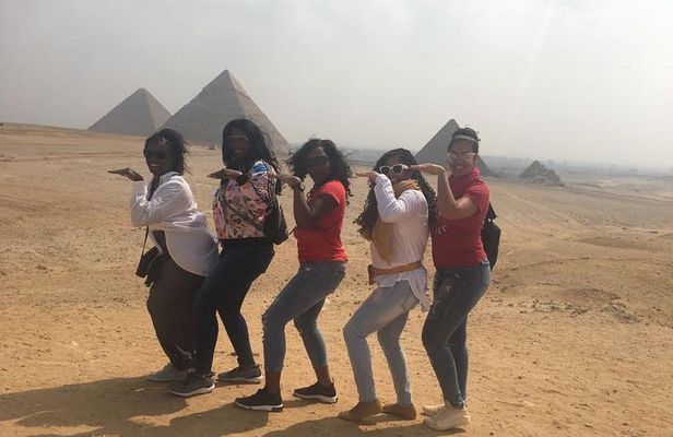 Best Two-Day Private Guided City Tour of Cairo Giza and Saqqara