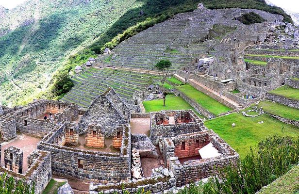 Inca trail to Machu Picchu | Classic 2 Days Inca Trail |