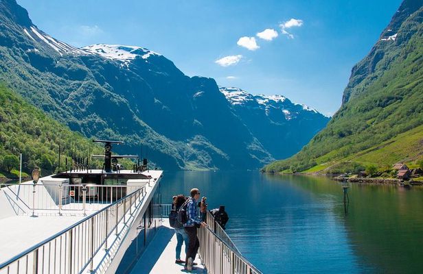 Guided tour - Viking Village, Nærøyfjord Cruise and Flåm Railway