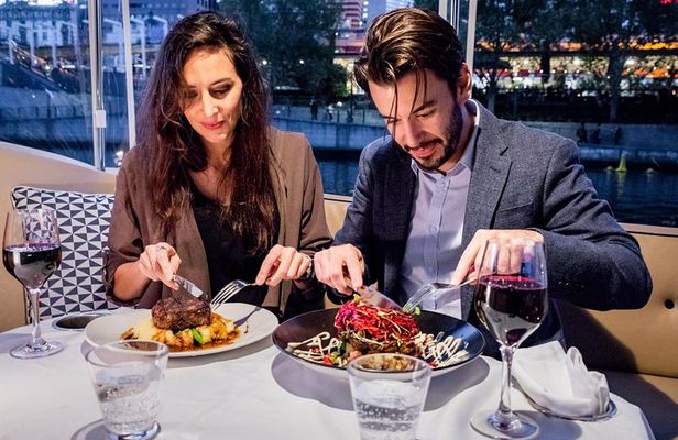 Private Romantic Melbourne Dinner Cruise for 2