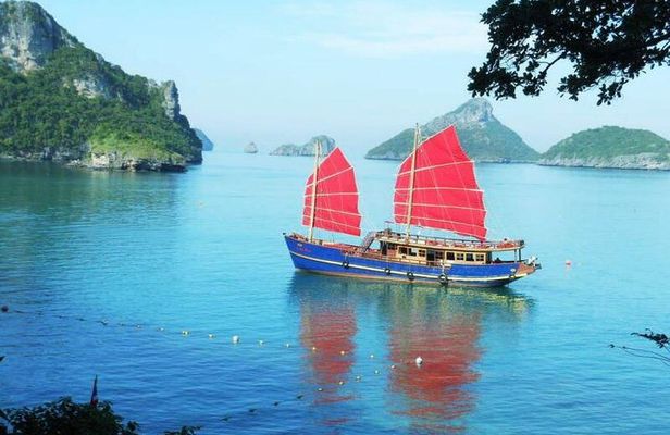 Day Cruise 10h to Angthong Marine Park on luxury boat / incl. breakfast & lunch