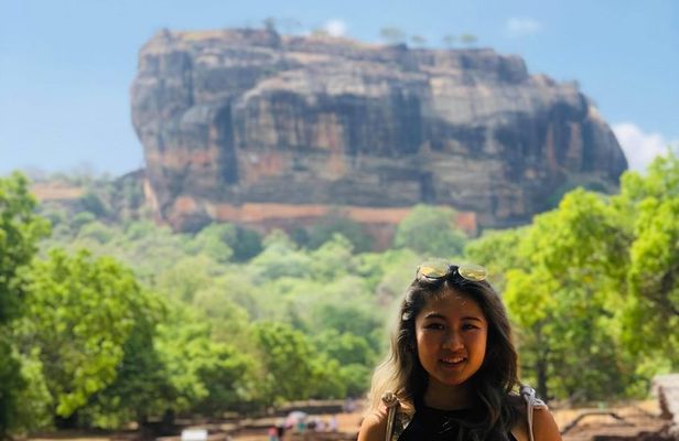 Day Trip To Sigiriya & Dambulla Temple with Free Sri Lankan Lunch