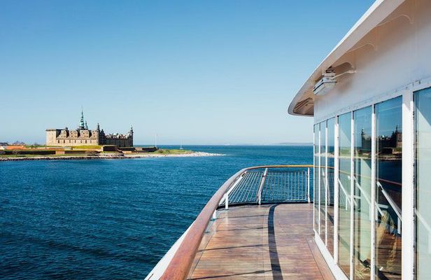 Hamlet and Sweden Tour - Two Countries in one day !