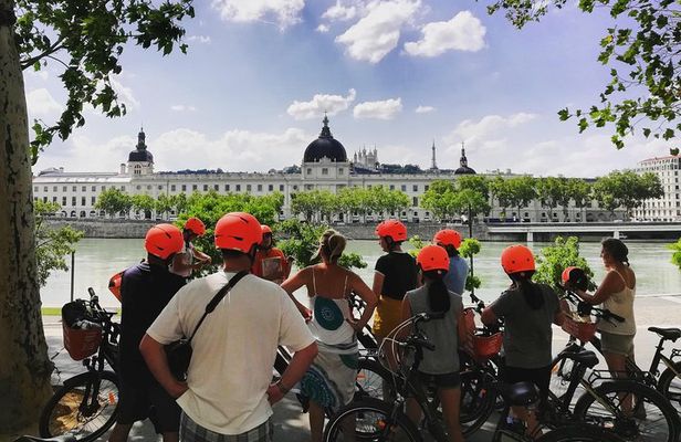 4h Complete Lyon Experience: E-Bike, Food Tasting & Old Town Walk