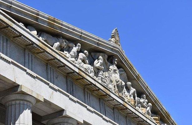 Melbourne Cathedrals and Parklands tour
