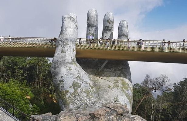 Private Guided Tour to GOLDEN BRIDGE BA NA HILLS from TIEN SA or CHAN MAY Port