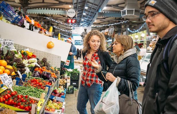 Small Group Market tour and Cooking class in Modena