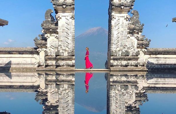 Instagram Highlight Spot: Gate of Heaven - Tirta Gangga - Tukad Cepung Waterfall
