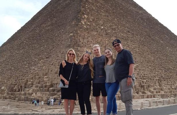 Best top rated Giza Pyramids and Sphinx Half Day Tour From Cairo