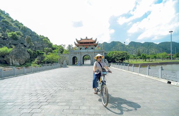 The Ninh Binh E-Bike Experience From Ninh Binh Hotels