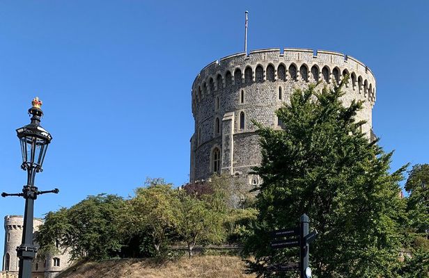 Full Day Excursion Royal London & Windsor in an Iconic London Black Cab 