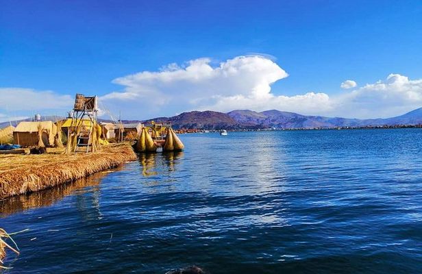 Cultural Tour to Uros Floating Island