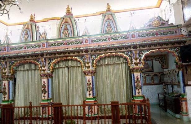 City Tour with Ghalib