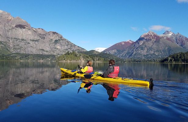 Private tour: full day kayak to Moreno lake