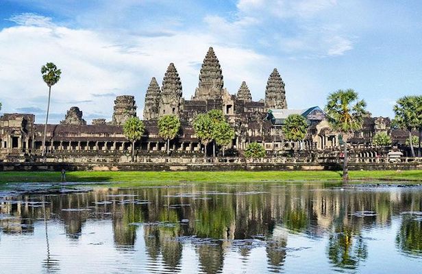 Full Day Angkor Discovery Tour