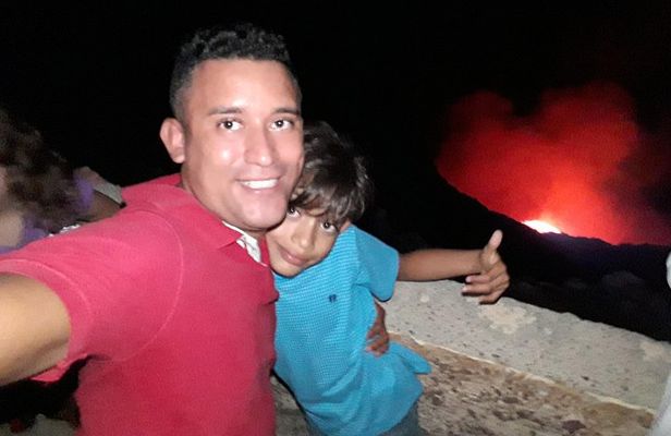 2 full days tour Granada + Lava+Leon area