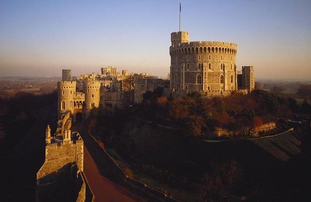 Windsor Castle Private Tour with Entry Fees Included