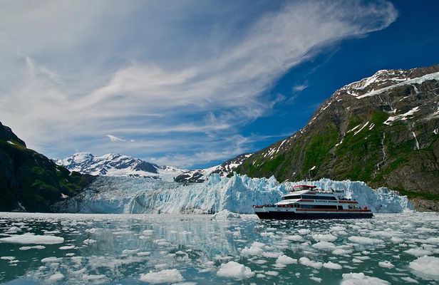 26 Glacier Cruise and Coach from Anchorage, AK