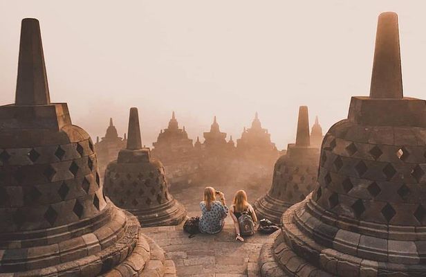 Yogyakarta Bromo Ijen Bali Tour (5d4n)