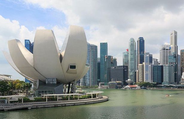 City Experience + Roundtrip Transfers