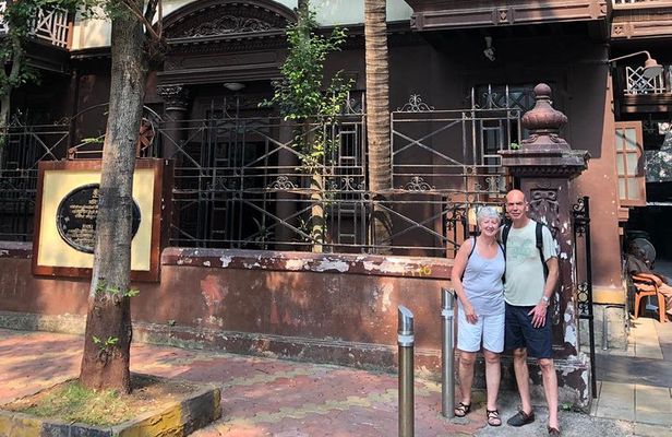 Mumbai Tour: The Most Famous Historical Spots By Car