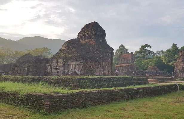 My Son Sanctuary& Hoi An Ancient City-Riverboat Ride-Night Market