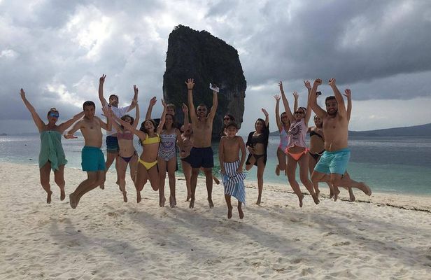 Railay and 4-Island Sunset Speedboat Cruise with Night Snorkel