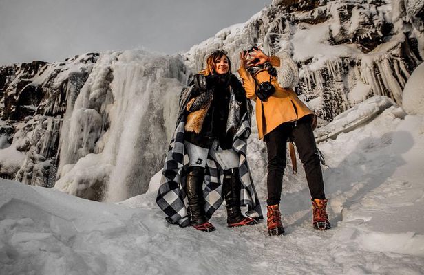10 Hours Private Luxury Tour of Golden Circle