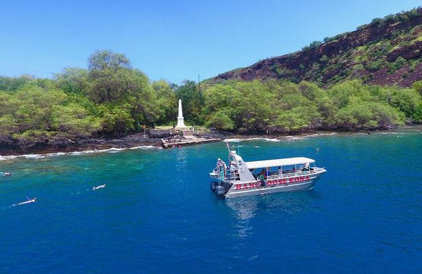 Captain Cook Snorkel On A Power Catamaran With Lunch